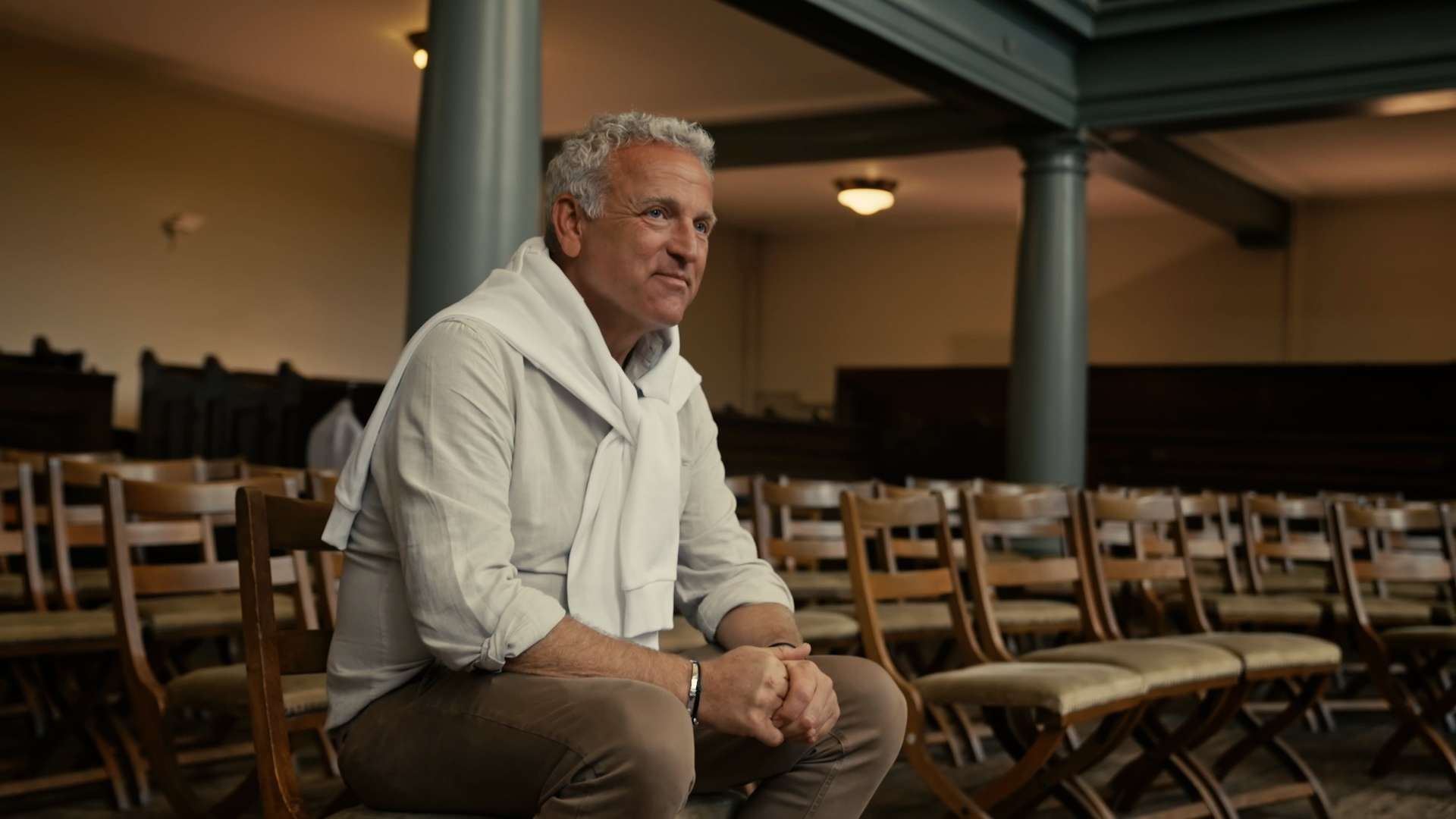 Gordon Heuckeroth opzoek naar zijn verborgen verleden, NTR BlazHoffski.